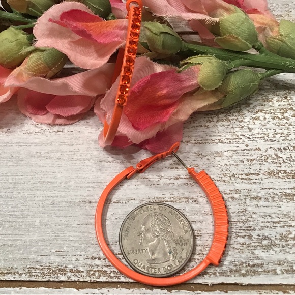 Large Hoops - Picture 6 of 7